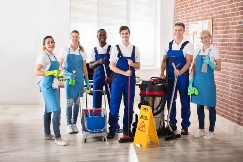 Ưu và nhược điểm của dịch vụ vệ sinh công nghiệp tại Hà Nội
